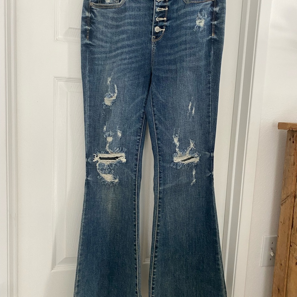 Judy Blue classic is Flare Leg Jeans in size 29 EUC